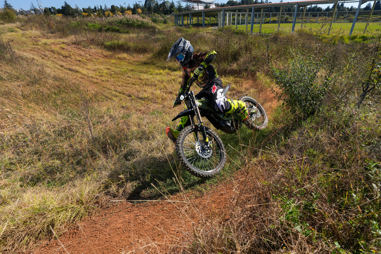 SurRon Light Bee X Electric Dirt Bike (2025)