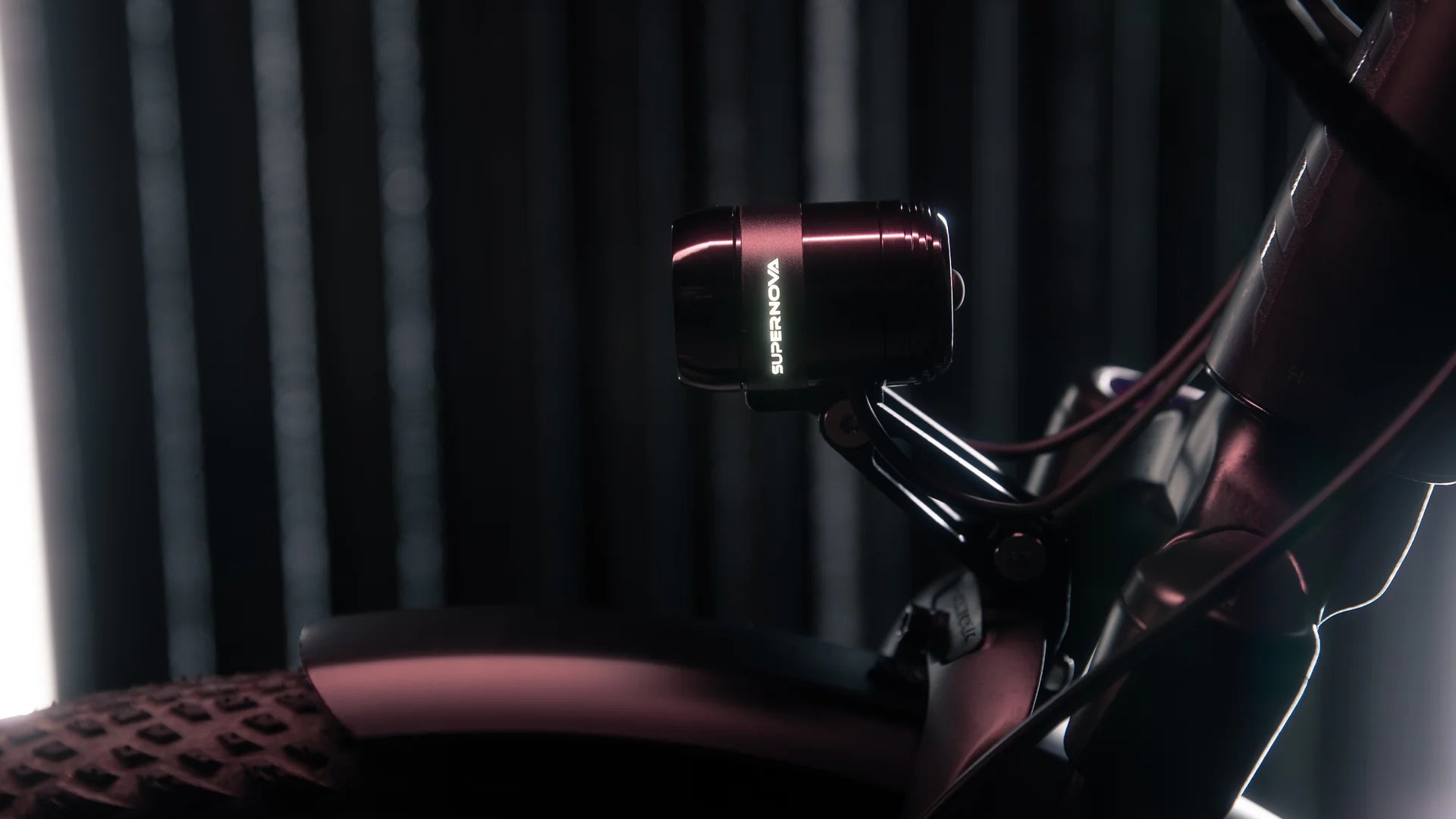 Supernova V1280 Front E-Bike Light