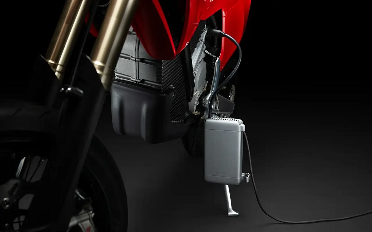 Stark Portable charger 3.3 kW