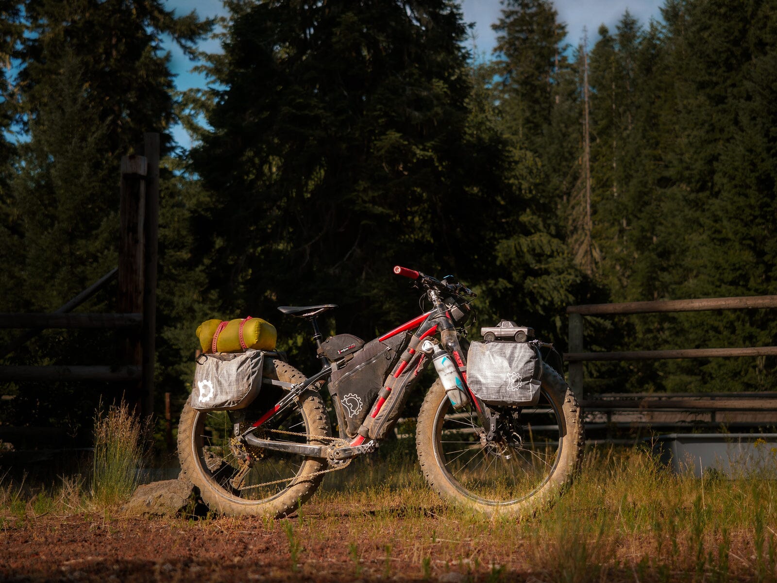 Old Man Mountain Divide Fat Bike Cargo Pannier Rack BIKE RACKS Melbourne Powered Electric Bikes 